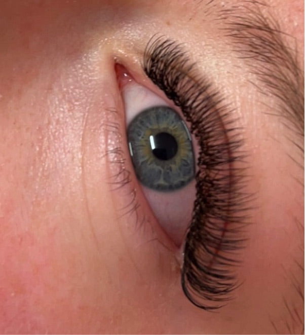 Classic Lash Training with Stephanie Multi Award winning lash tech